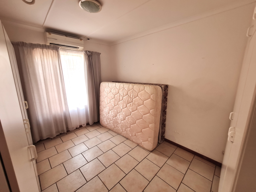 2 Bedroom Property for Sale in Jeffreys Bay Central Eastern Cape